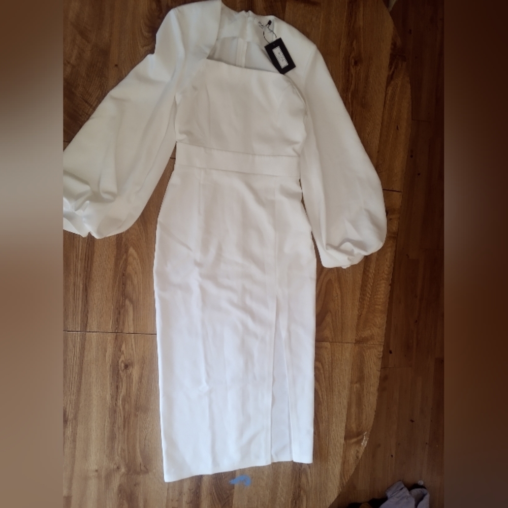 M.O.R.A fashion cream color Maxi dress size small